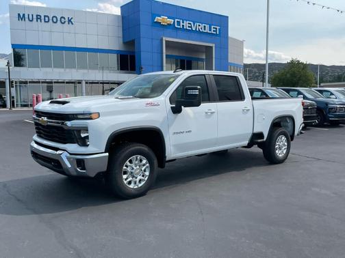 2025 Chevrolet Silverado 3500 LT