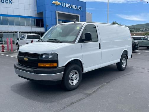 2025 Chevrolet Express 2500 Work Van