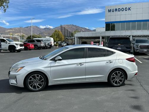 2019 Hyundai ELANTRA Limited