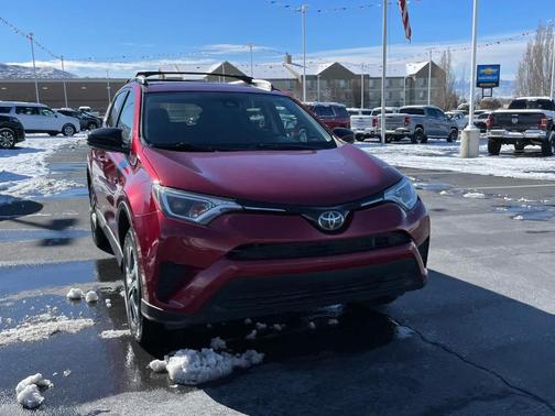 2018 Toyota RAV4 LE