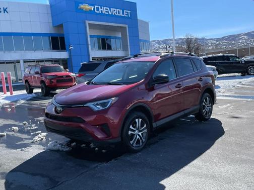 2018 Toyota RAV4 LE
