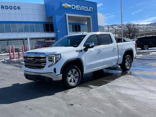 2024 GMC Sierra 1500 SLT