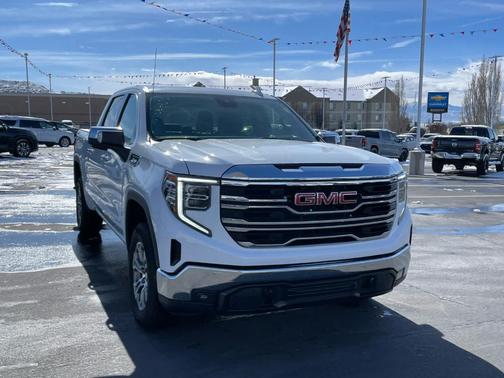 2024 GMC Sierra 1500 SLT