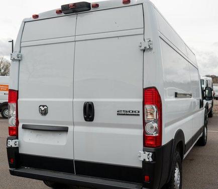 Bright White Clearcoat 2026 RAM ProMaster 2500 High Roof