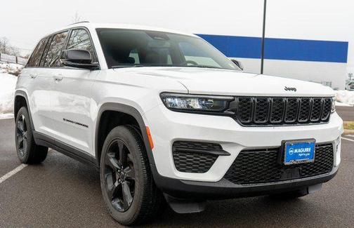 2023 Jeep Grand Cherokee Altitude