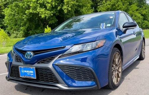 2024 Toyota Camry Hybrid SE