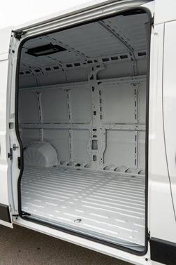 Bright White Clearcoat 2026 RAM ProMaster 2500 High Roof
