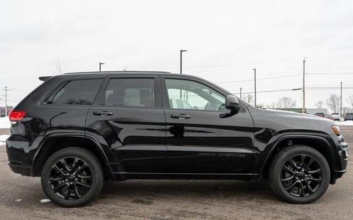 2020 Jeep Grand Cherokee Altitude