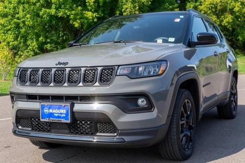 2023 Jeep Compass Altitude