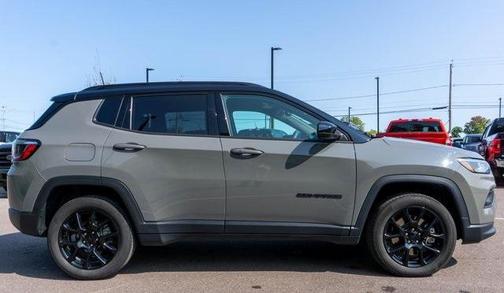 2023 Jeep Compass Altitude