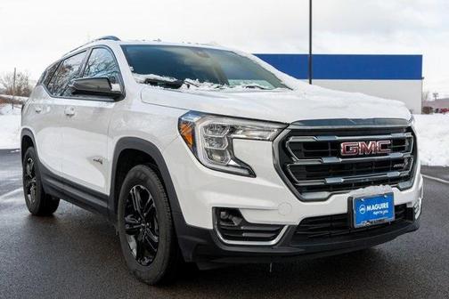 2023 GMC Terrain AT4