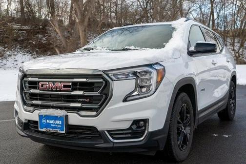2023 GMC Terrain AT4