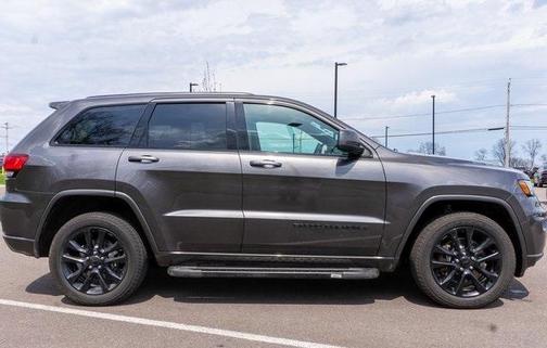 2021 Jeep Grand Cherokee Laredo X