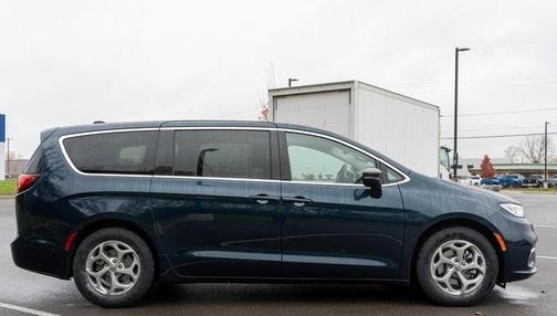 2024 Chrysler Pacifica Limited