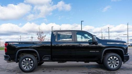 2025 Chevrolet Silverado 2500 Custom