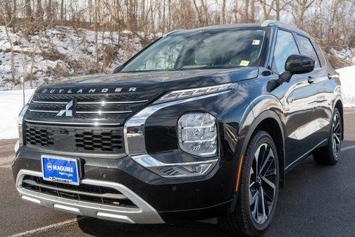 2023 Mitsubishi Outlander PHEV SEL
