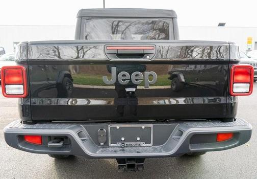 2026 Jeep Gladiator Sport