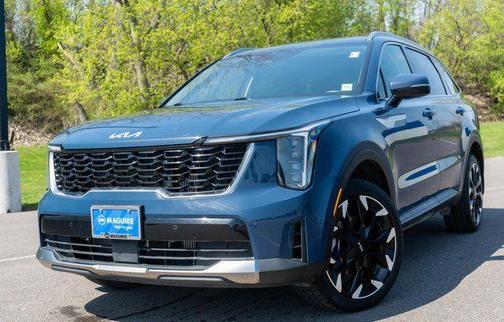 Blue 2025 Kia Sorento EX