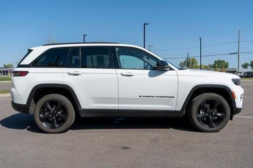 2023 Jeep Grand Cherokee Altitude