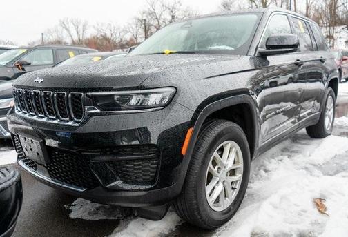 2023 Jeep Grand Cherokee Laredo