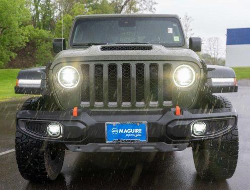 Sarge Green Clearcoat 2023 Jeep Gladiator Mojave