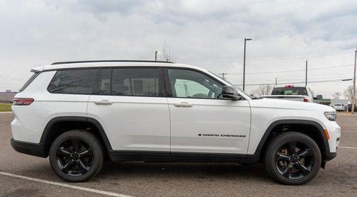 2024 Jeep Grand Cherokee L Laredo