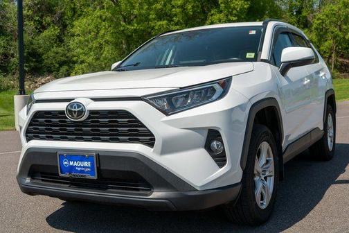 Super White 2019 Toyota RAV4 XLE