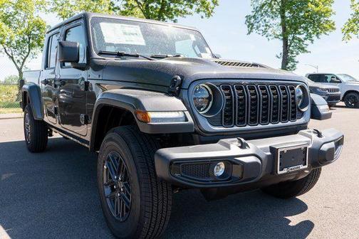 Granite Crystal Clearcoat Metallic 2026 Jeep Gladiator Sport
