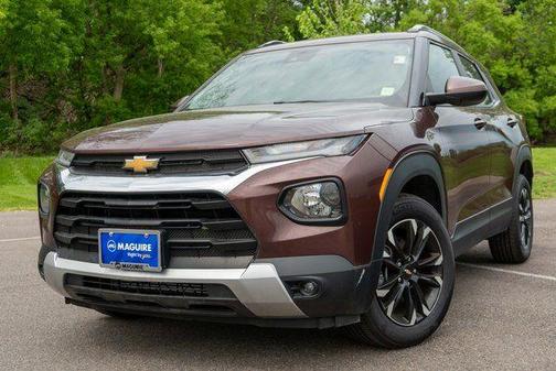 Mahogany Red Metallic 2023 Chevrolet Trailblazer LT