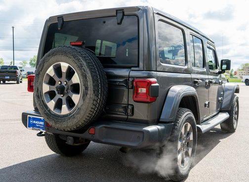 Granite Crystal Clearcoat Metallic 2020 Jeep Wrangler Unlimited Sahara