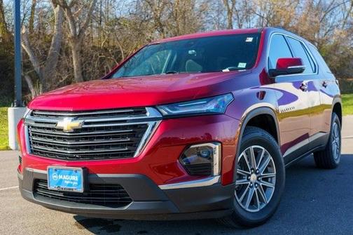 2023 Chevrolet Traverse LT Cloth