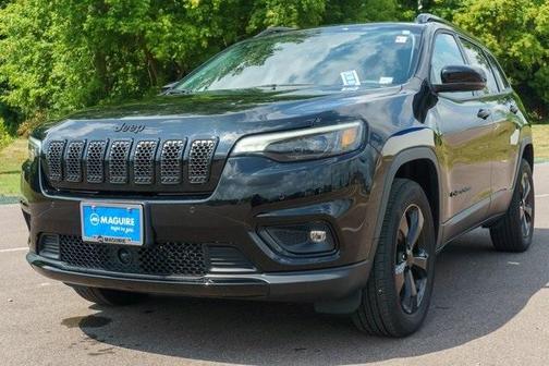 2023 Jeep Cherokee Altitude Lux