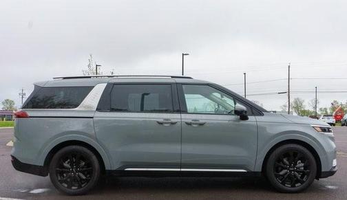2024 Kia Carnival SX
