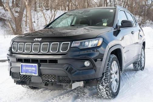 2022 Jeep Compass Latitude Lux
