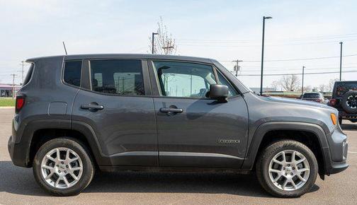 Graphite Gray 2023 Jeep Renegade Latitude
