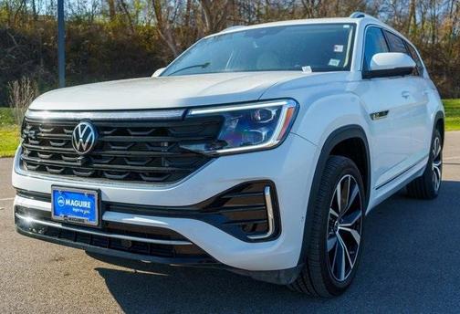 2024 Volkswagen Atlas 2.0T SEL Premium R-Line