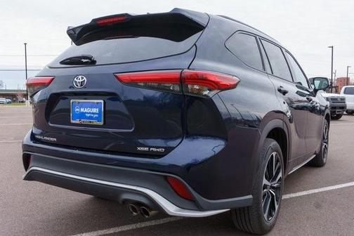 2022 Toyota Highlander XSE