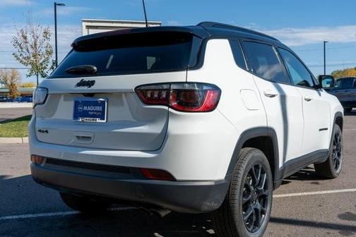 2022 Jeep Compass Altitude