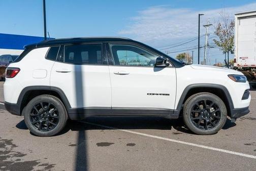 2022 Jeep Compass Altitude