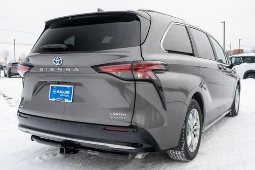 2024 Toyota Sienna Limited