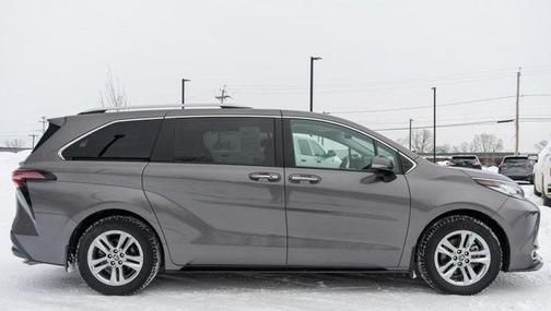 2024 Toyota Sienna Limited
