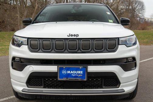 Bright White Clearcoat 2022 Jeep Compass Altitude