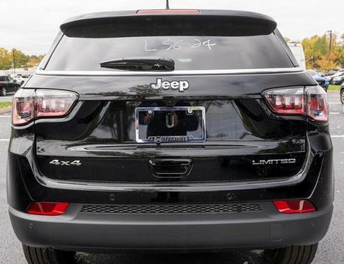 Diamond Black 2026 Jeep Compass Limited