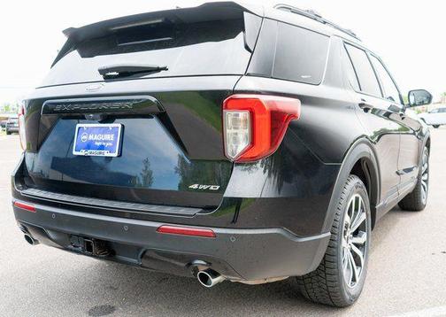 Black 2022 Ford Explorer ST-Line