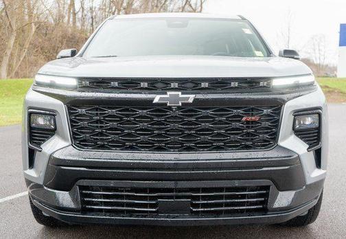 Gray 2025 Chevrolet Traverse RS