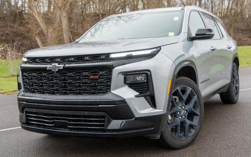 Gray 2025 Chevrolet Traverse RS