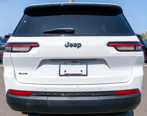 2025 Jeep Grand Cherokee L Laredo