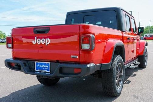 2023 Jeep Gladiator Overland