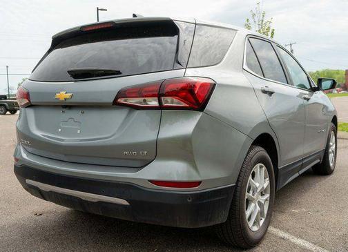 Sterling Gray Metallic 2024 Chevrolet Equinox LT