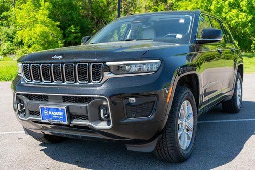 Diamond Black 2022 Jeep Grand Cherokee Overland